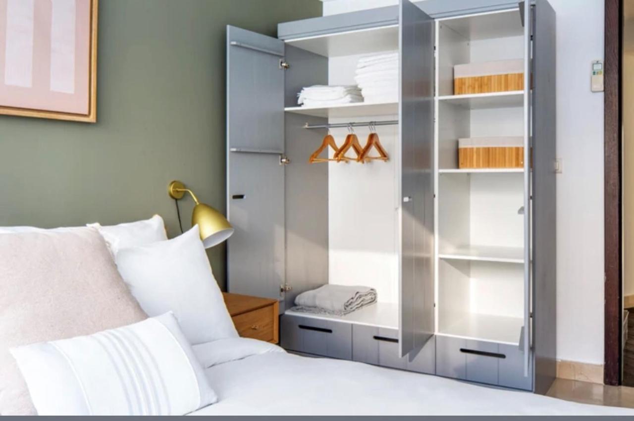 Bright 1Bedroom Apartment Centrally Located With Most Beautiful Views From Seine At 10 Minutes Walking From Beaugrenelle Shopping Mall And Eiffel Tower Parijs Buitenkant foto