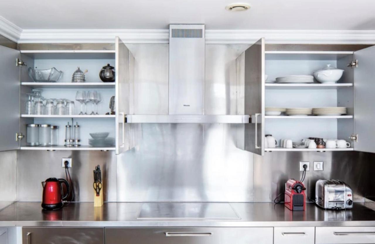 Bright 1Bedroom Apartment Centrally Located With Most Beautiful Views From Seine At 10 Minutes Walking From Beaugrenelle Shopping Mall And Eiffel Tower Parijs Buitenkant foto